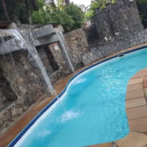 Casa Mobiliada Com Piscina E Salão De Jogos De 300mt Da Casa de Férias